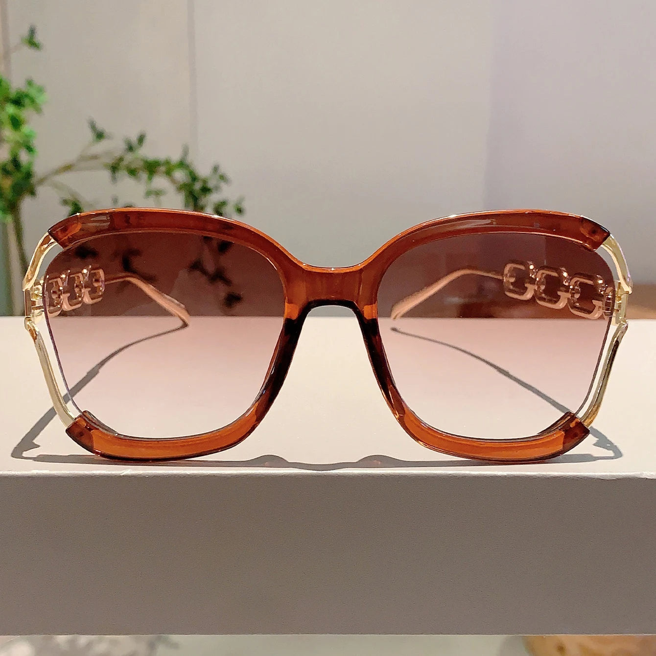 Pearl Chain Gradient Sunglasses