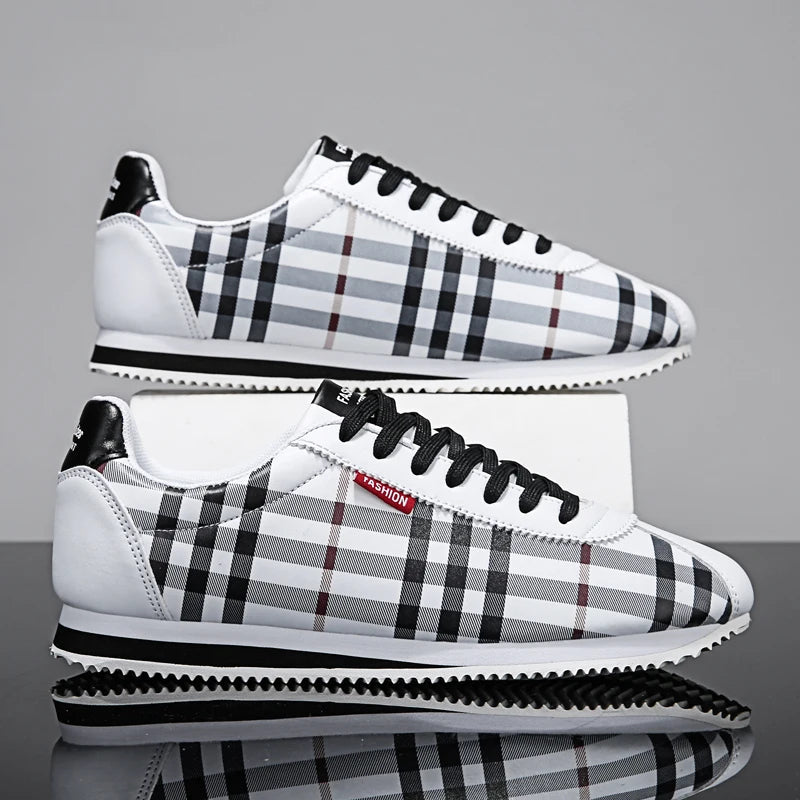Avenue Check Sneaker