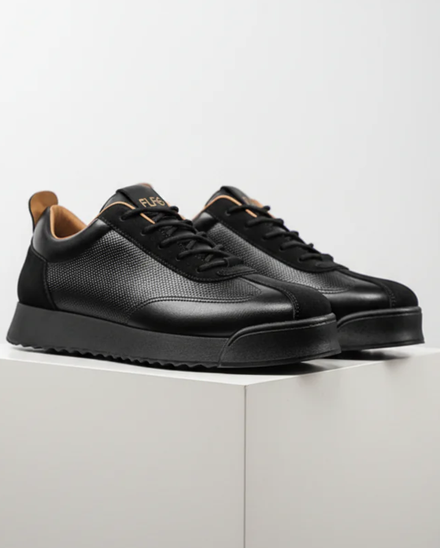 Nord Leather Runner