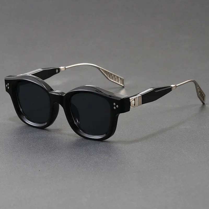 Classic Rivet Frame Unisex