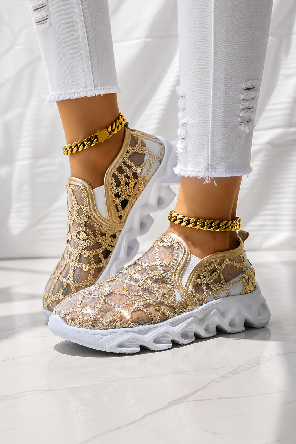 Women’s Mesh Sequined Sneakers