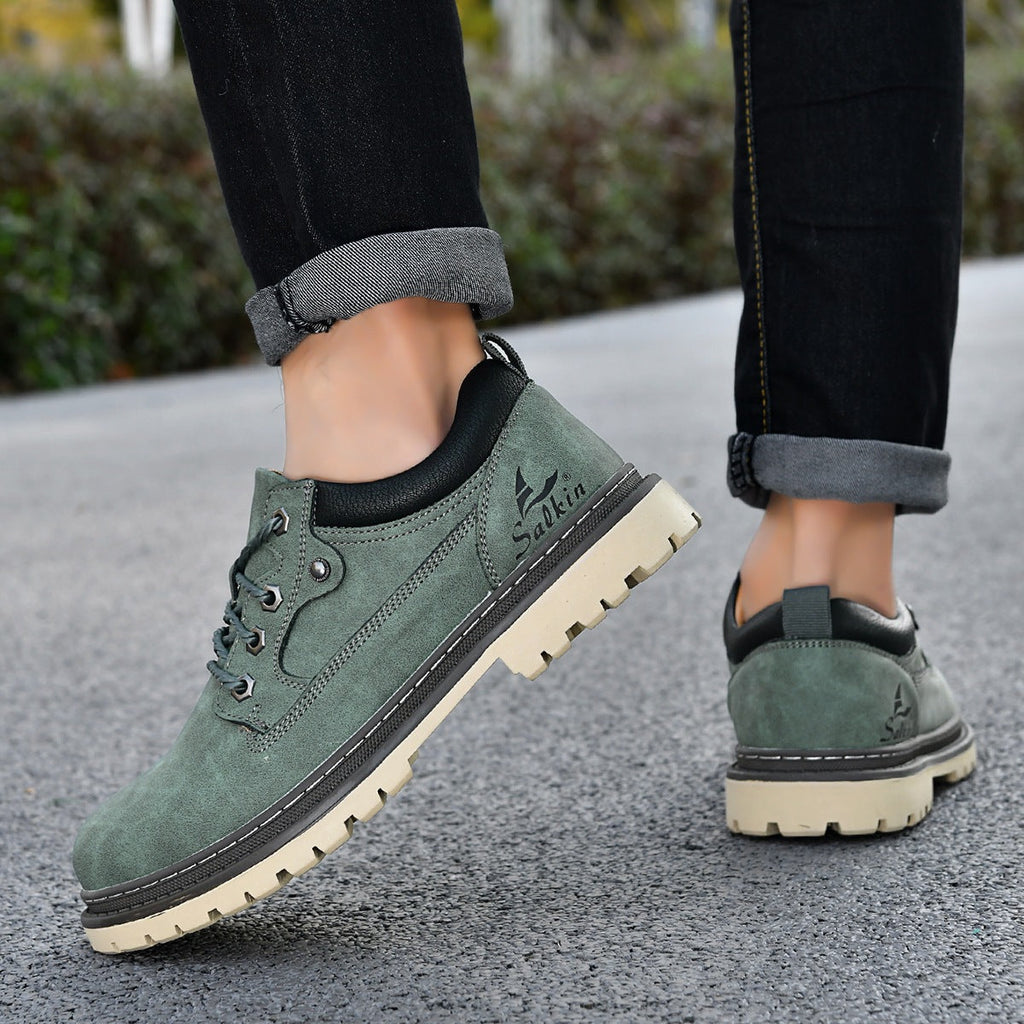Low Top Casual Sneakers