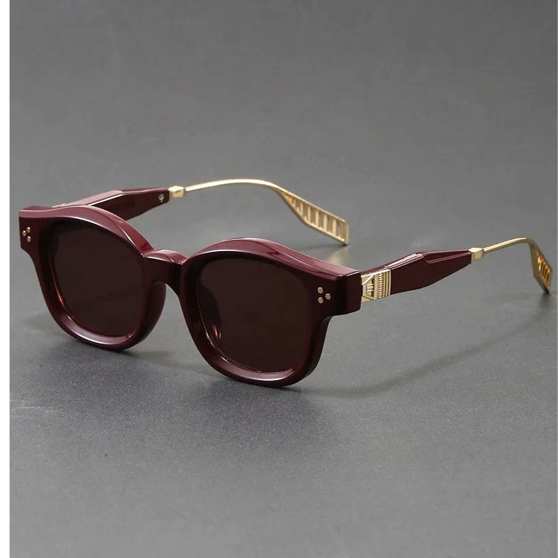 Classic Rivet Frame Unisex