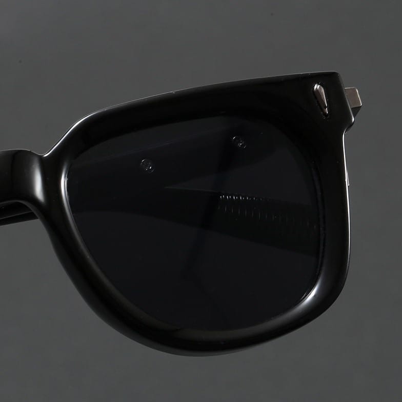 Rivet Square Punk Sunglasses