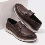 Oxford Shoes with Metal Accent