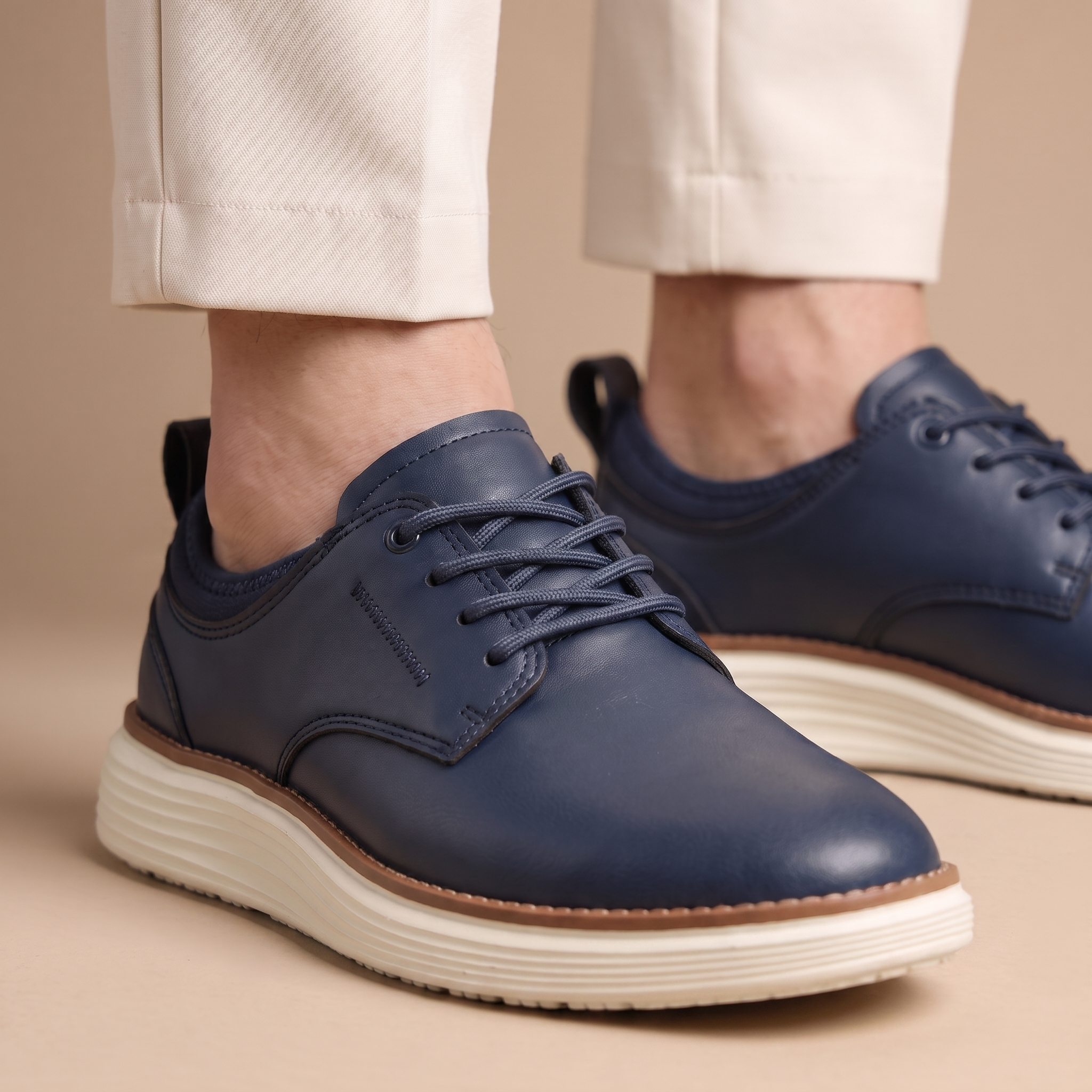 Lace-Up Skateboard Shoes