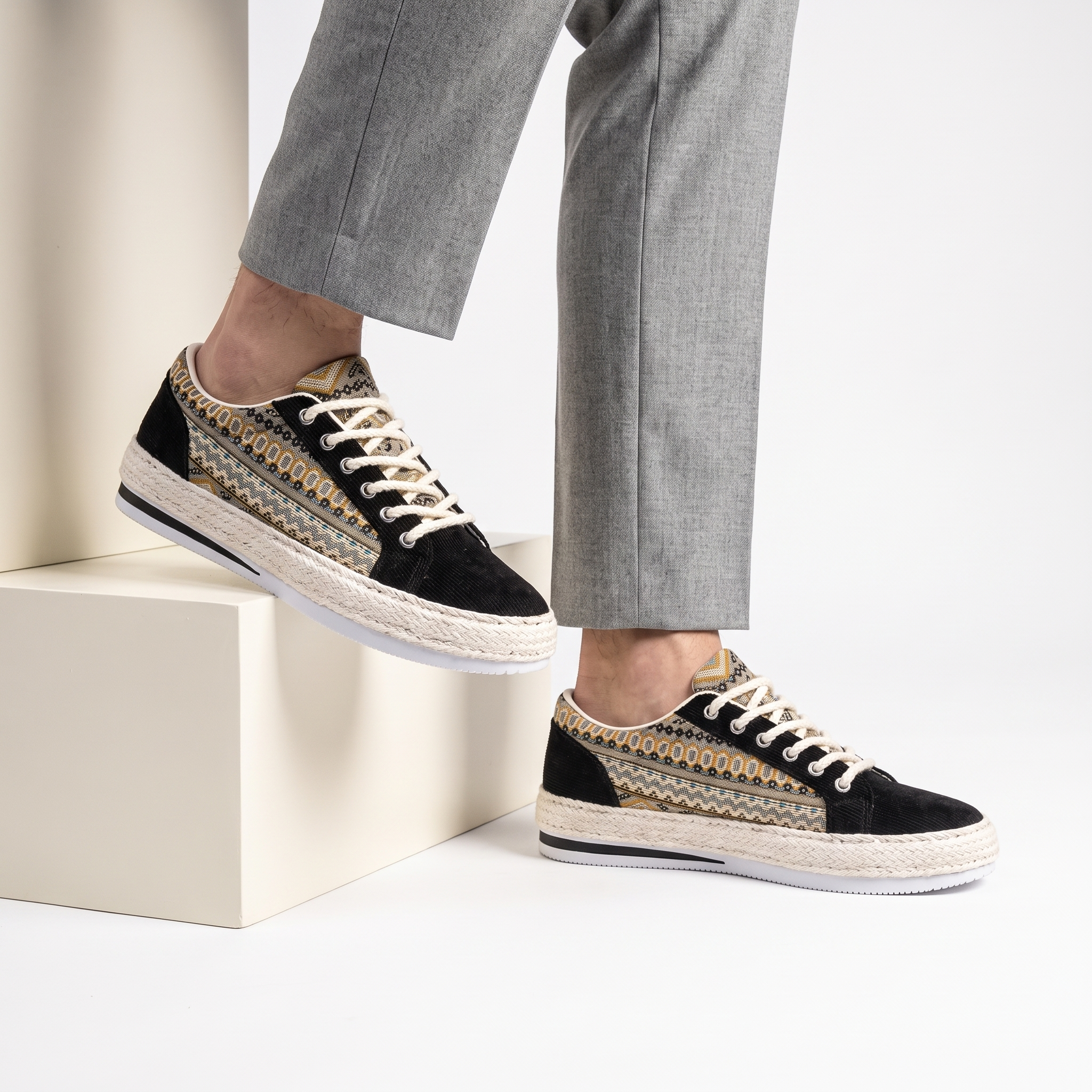 Men's Casual Sneakers