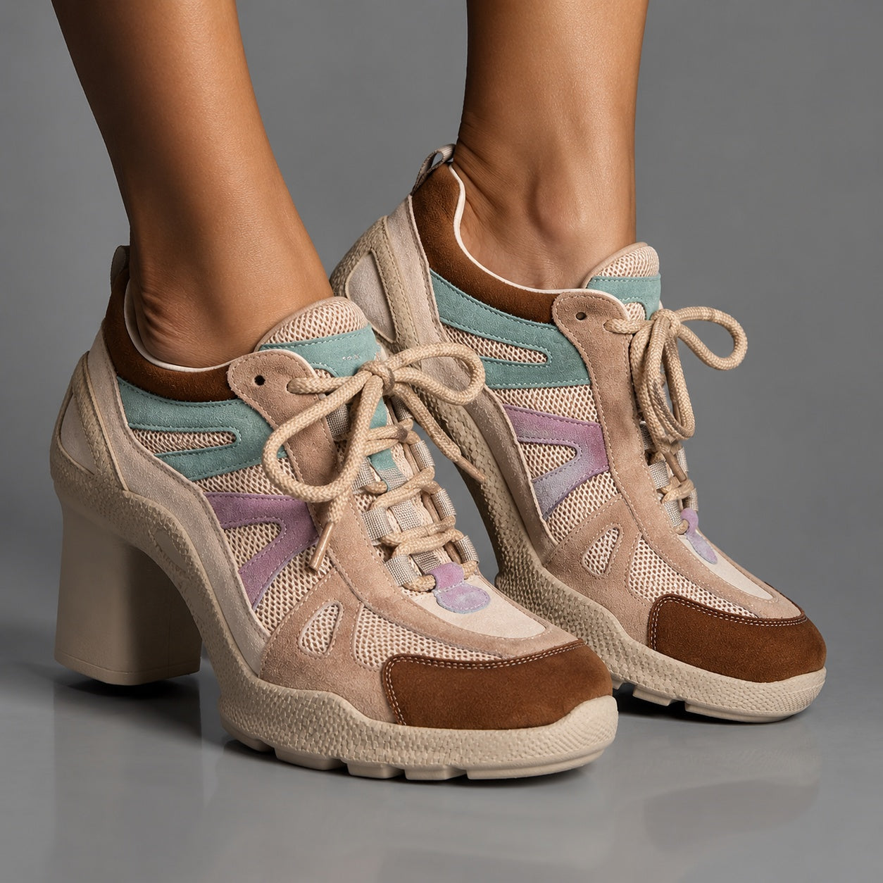 Women's Retro Lace-Up Pumps
